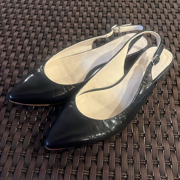 Boden Black Patent Leather Pointed Toe Slingback Flats - 38 - Picture 3 of 12